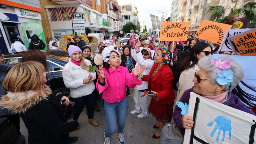 KADINLAR, KADINLARA ŞİDDETE FARKLI TEPKİ GÖSTERDİ